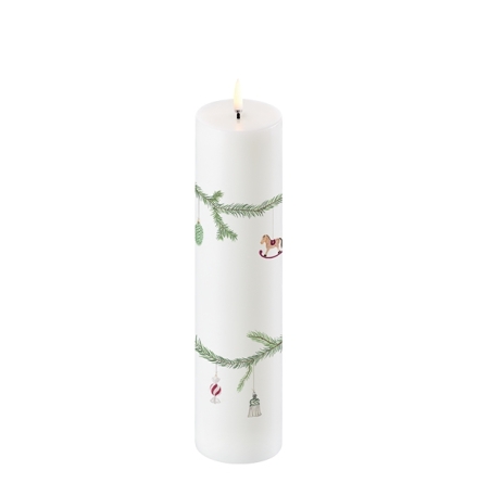 (B) UYUNI LED pillar Christmas candle 01, White, Smooth, 5,8x22 cm